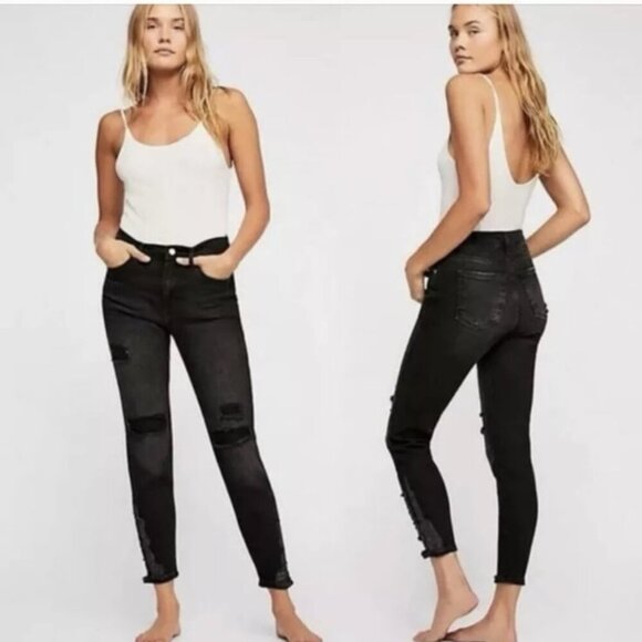 Free People About A Girl Black  Distressed High Rise Skinny Jeans - Picture 1 of 4
